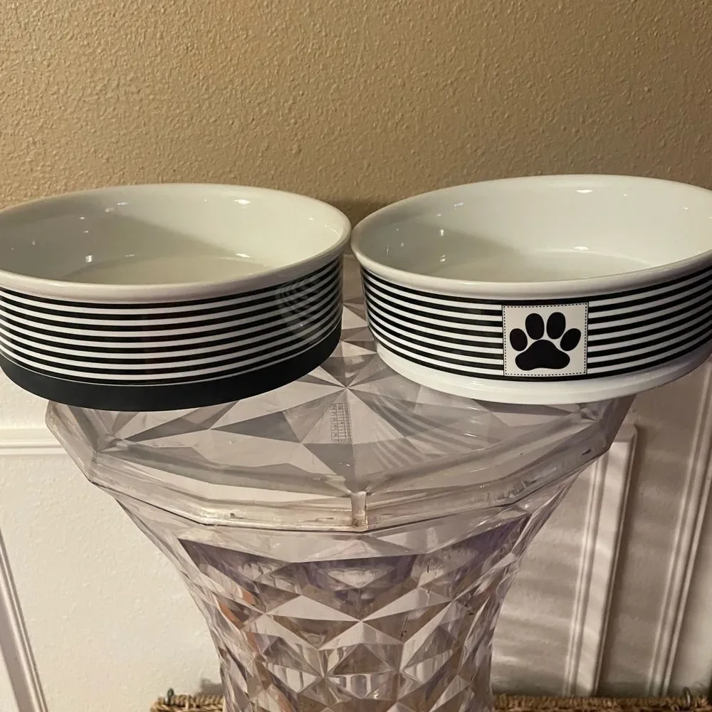 Bone Dry Classic Black and White Ceramic Sturdy Dog Bowls x 2